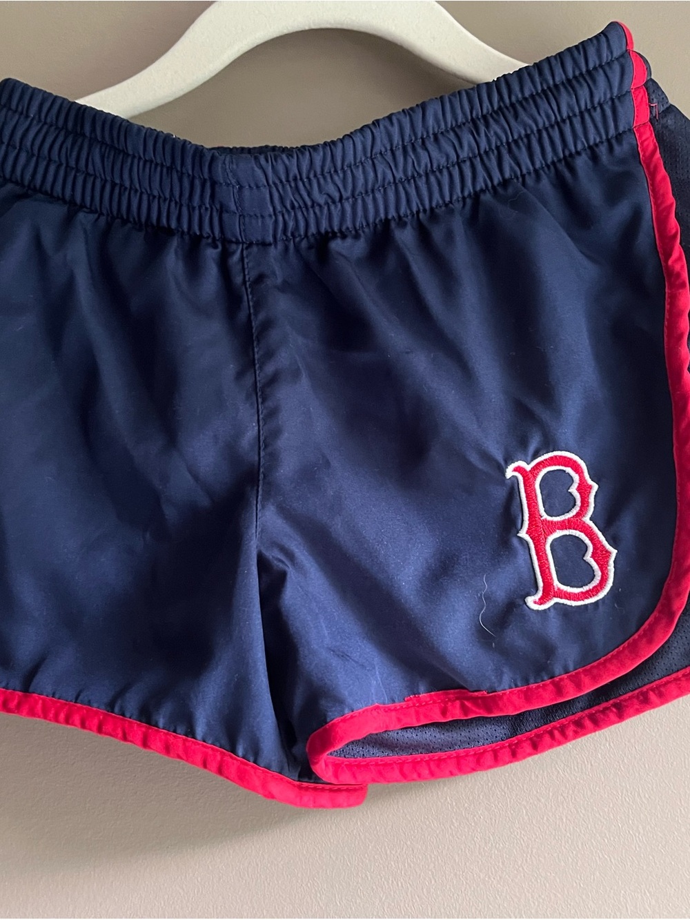 Nike Kids' Athletic Shorts Boston Redsox Navy shorts small